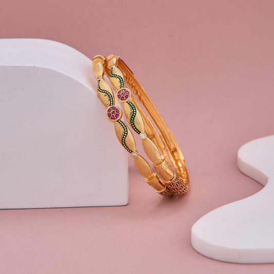 Golden Wave Elegance Bangles